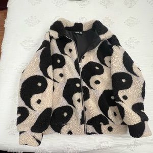 Shein Ying Yang Sherpa Fleece Zip Up Jacket size Medium